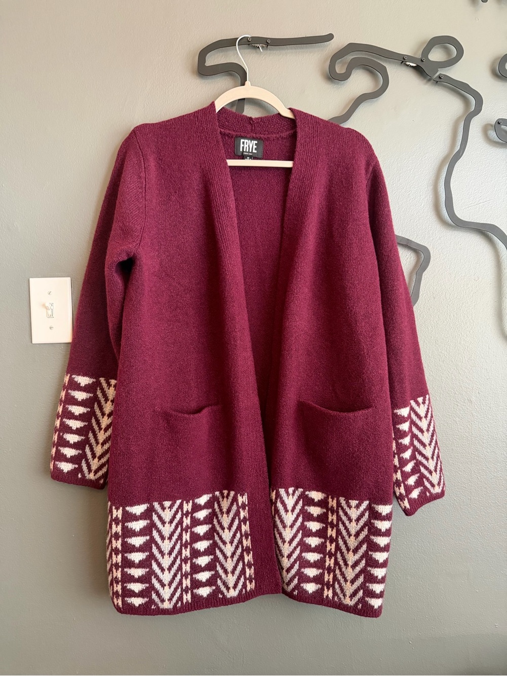 FRYE Women's Cozy Coatigan Burgundy Open Cardigan with Ivory Pattern Size M